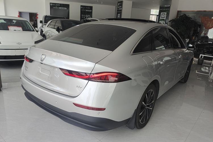 Used Roewe D7 2025 DMH 125km World Champion Excellence Edition Rear Right 45 Deg