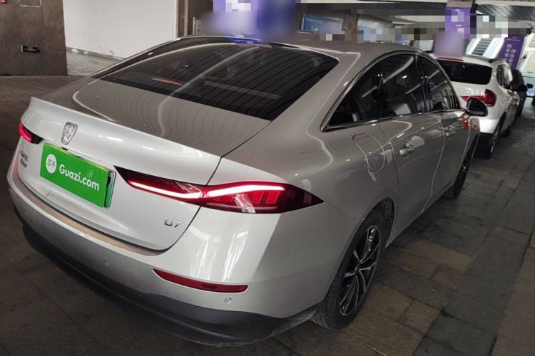 Used Roewe D7 2025 DMH 125km World Champion Edition Rear Right 45 Deg