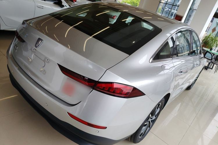 Used Roewe D7 2025 DMH 125km World Champion Excellence Edition Rear Right 45 Deg