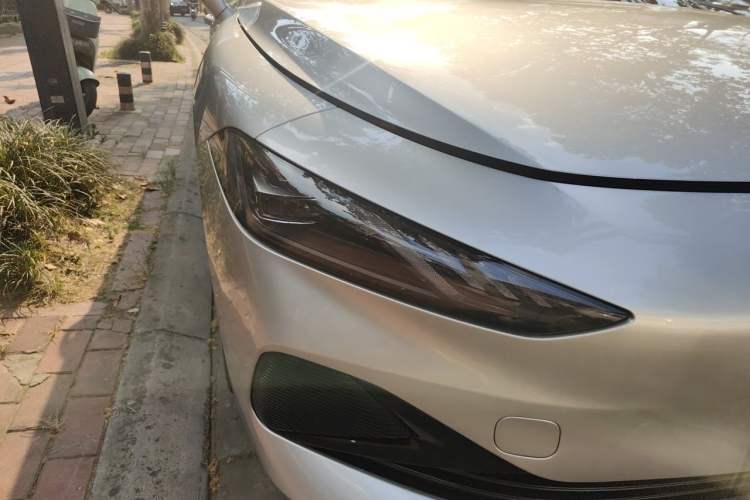 Used Roewe D7 2025 DMH 125km World Champion Edition Right Front Headlight