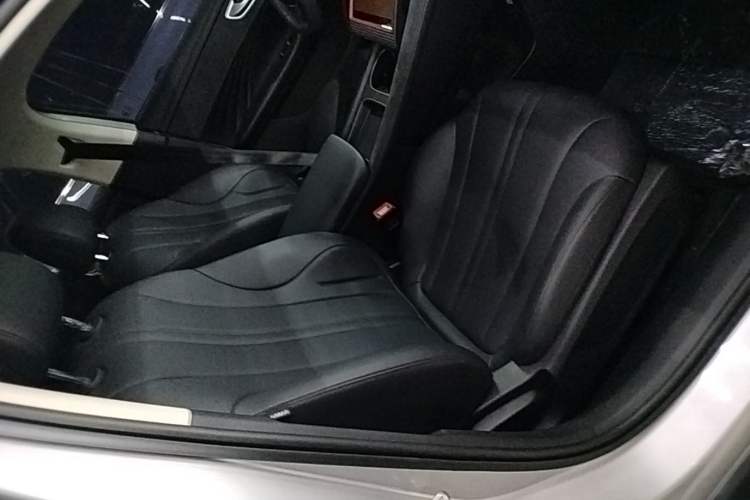 Used Roewe D7 2025 DMH 125km World Champion Excellence Edition Right Front Seat