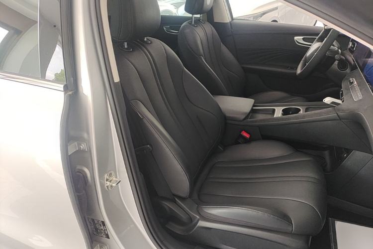 Used Roewe D7 2025 DMH 125km World Champion Excellence Edition Right Front Seat