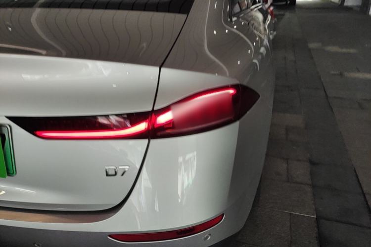 Used Roewe D7 2025 DMH 125km World Champion Edition Right Rear Taillight