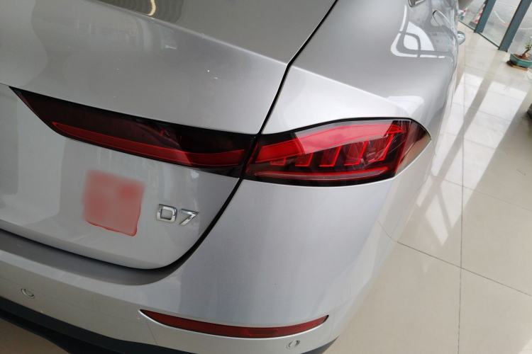 Used Roewe D7 2025 DMH 125km World Champion Excellence Edition Right Rear Taillight