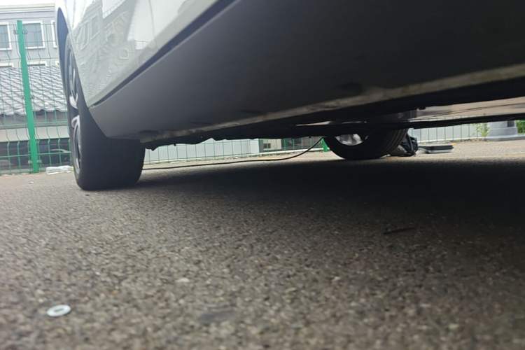 Used Roewe D7 2025 DMH 125km World Champion Edition Right Side Sill