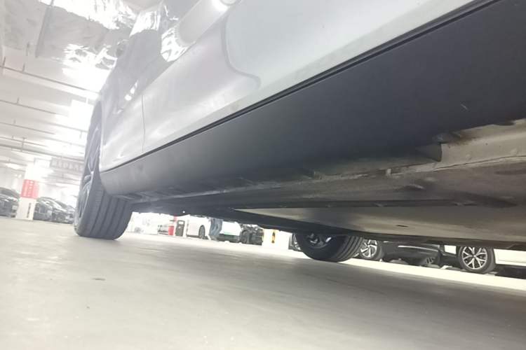 Used Roewe D7 2025 DMH 125km World Champion Edition Right Side Sill