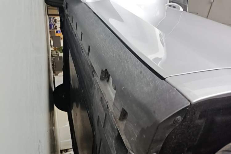 Used Roewe D7 2025 DMH 125km World Champion Edition Right Side Sill