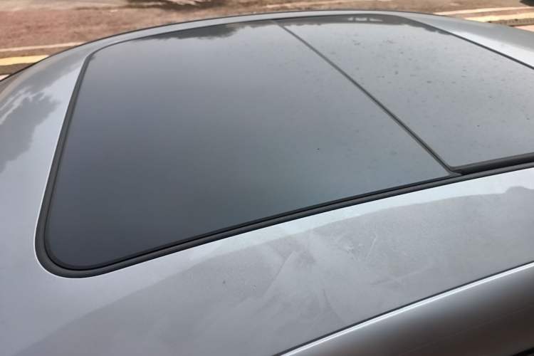 Used Roewe D7 2025 DMH 125km World Champion Excellence Edition Roof