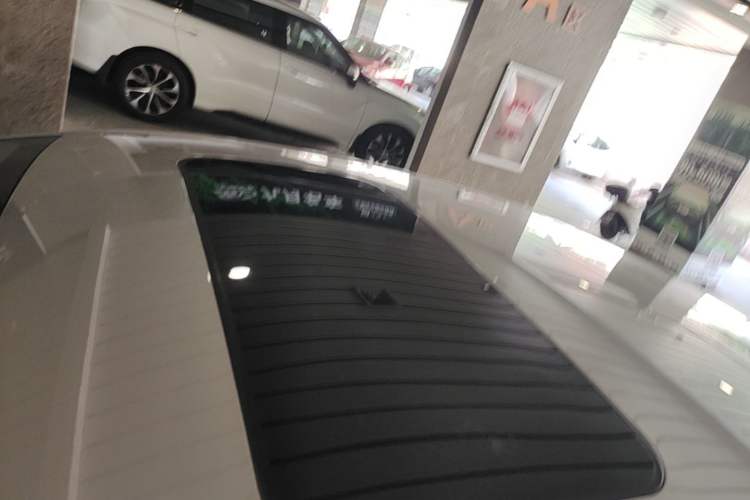 Used Roewe D7 2025 DMH 125km World Champion Edition Roof