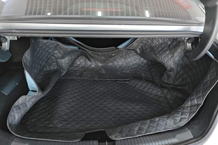 Used Roewe D7 2025 DMH 125km World Champion Excellence Edition Trunk