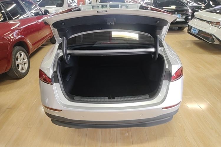 Used Roewe D7 2025 DMH 125km World Champion Excellence Edition Trunk