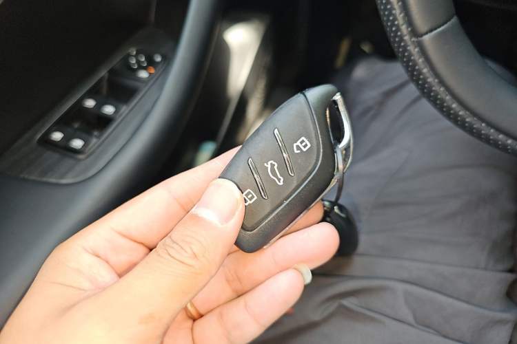 Used Roewe D7 2025 DMH 125km World Champion Edition Vehicle Key