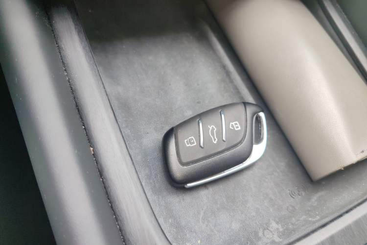 Used Roewe D7 2025 DMH 125km World Champion Excellence Edition Vehicle Key