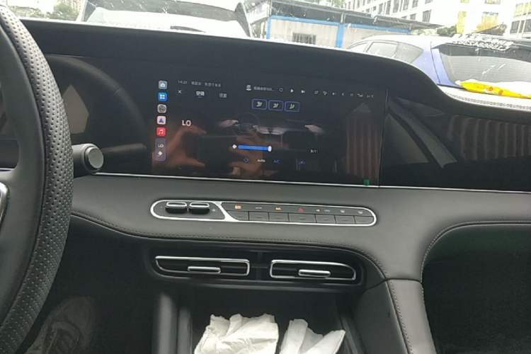 Used Roewe D7 2025 DMH 125km World Champion Edition Audio And AC Panel