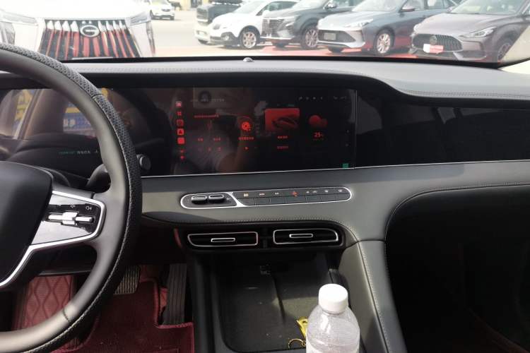 Used Roewe D7 2025 DMH 125km World Champion Edition Audio And AC Panel