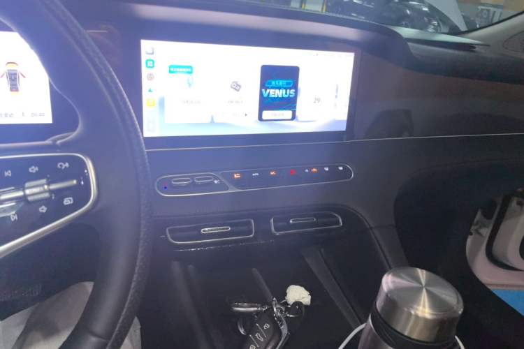 Used Roewe D7 2025 DMH 125km World Champion Edition Audio And AC Panel