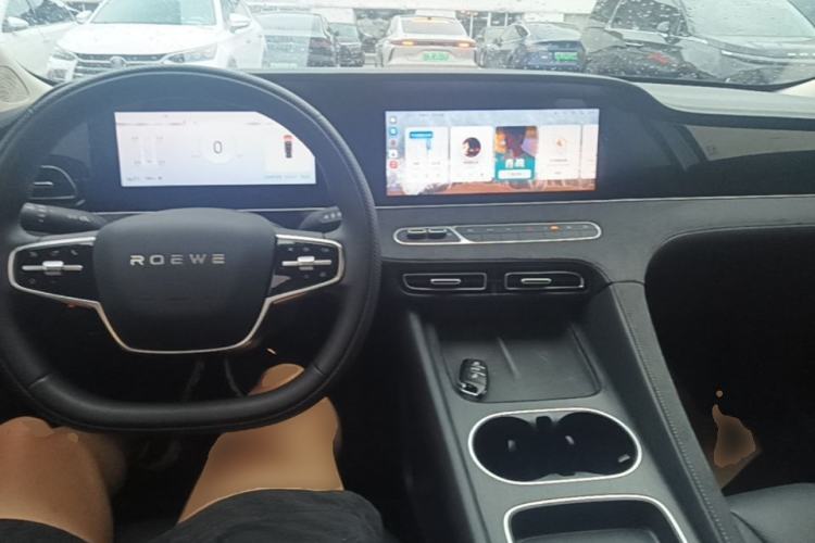 Used Roewe D7 2025 EV 510km Rear-Drive Navigation Edition Center Console
