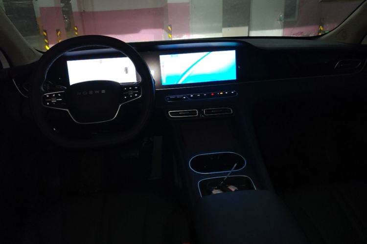 Used Roewe D7 2025 DMH 125km World Champion Edition Center Console