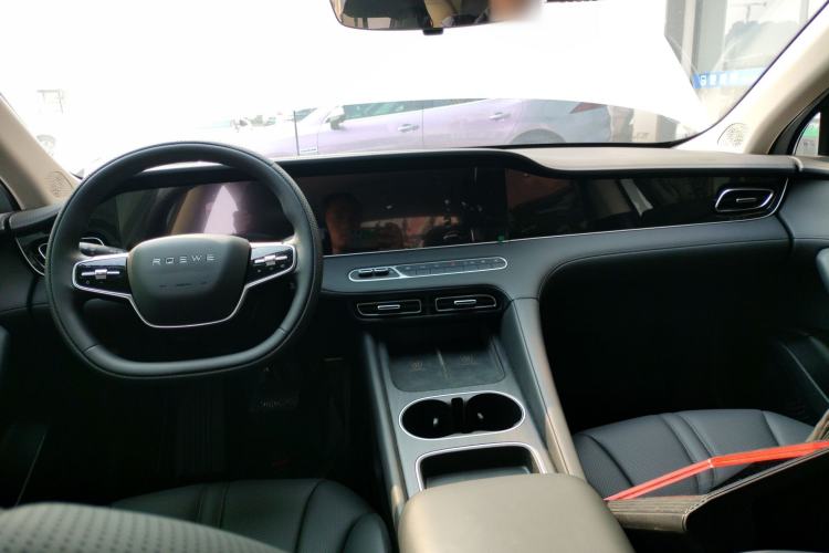 Used Roewe D7 2025 DMH 125km World Champion Edition Center Console