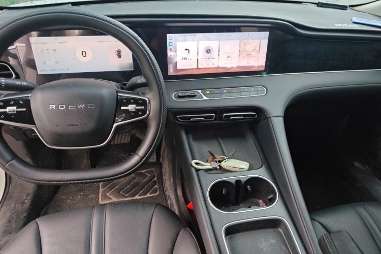 Used Roewe D7 2025 DMH 125km World Champion Edition Center Console