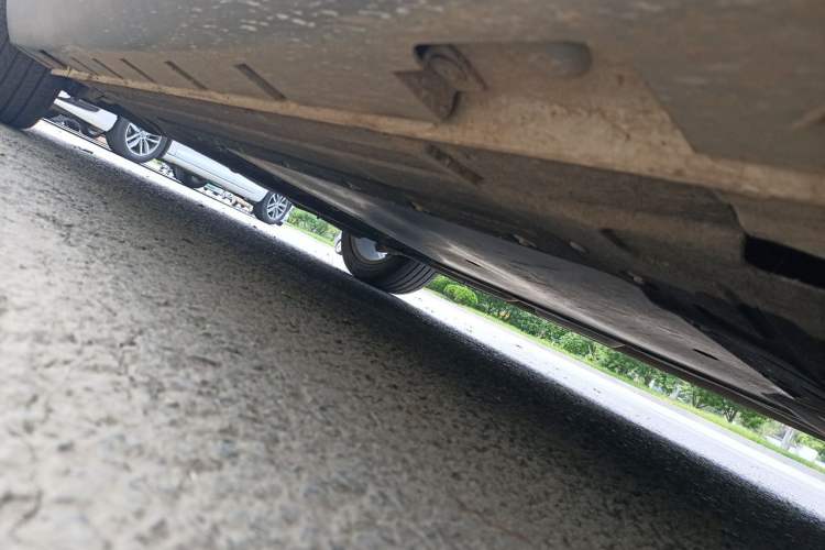 Used Roewe D7 2025 DMH 125km World Champion Excellence Edition Chassis Front Right