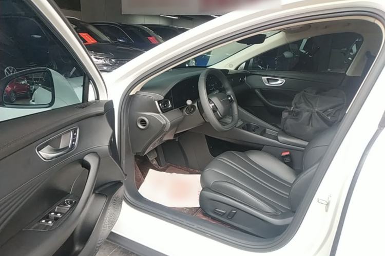 Used Roewe D7 2025 DMH 125km World Champion Edition Driver Seat