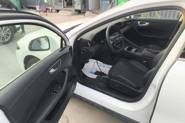 Used Roewe D7 2025 DMH 125km World Champion Edition Driver Seat