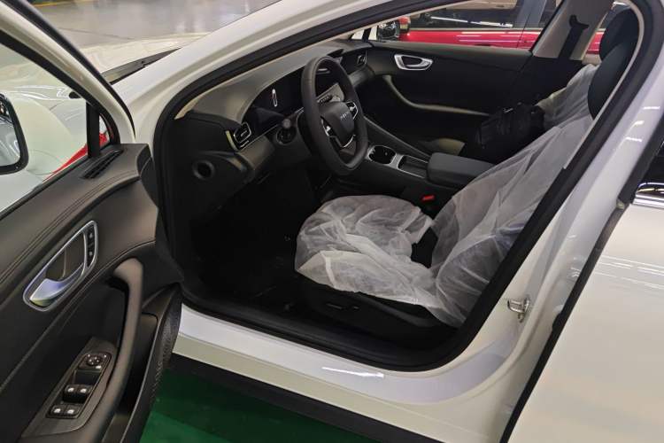 Used Roewe D7 2025 DMH 125km World Champion Edition Driver Seat