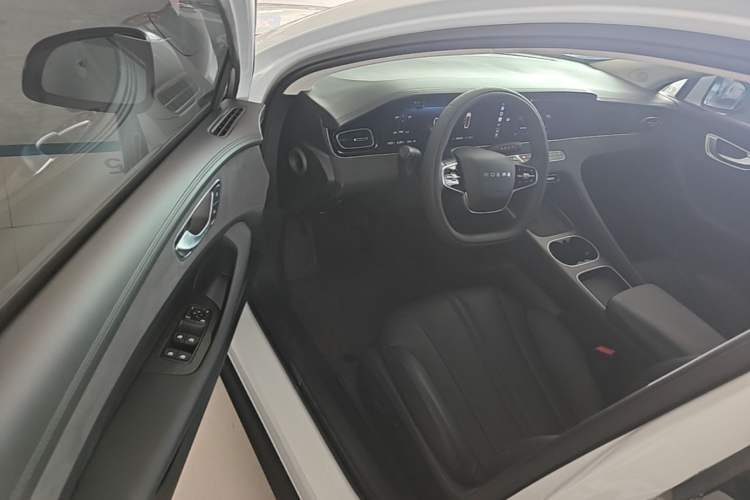 Used Roewe D7 2025 DMH 125km World Champion Excellence Edition Driver Seat