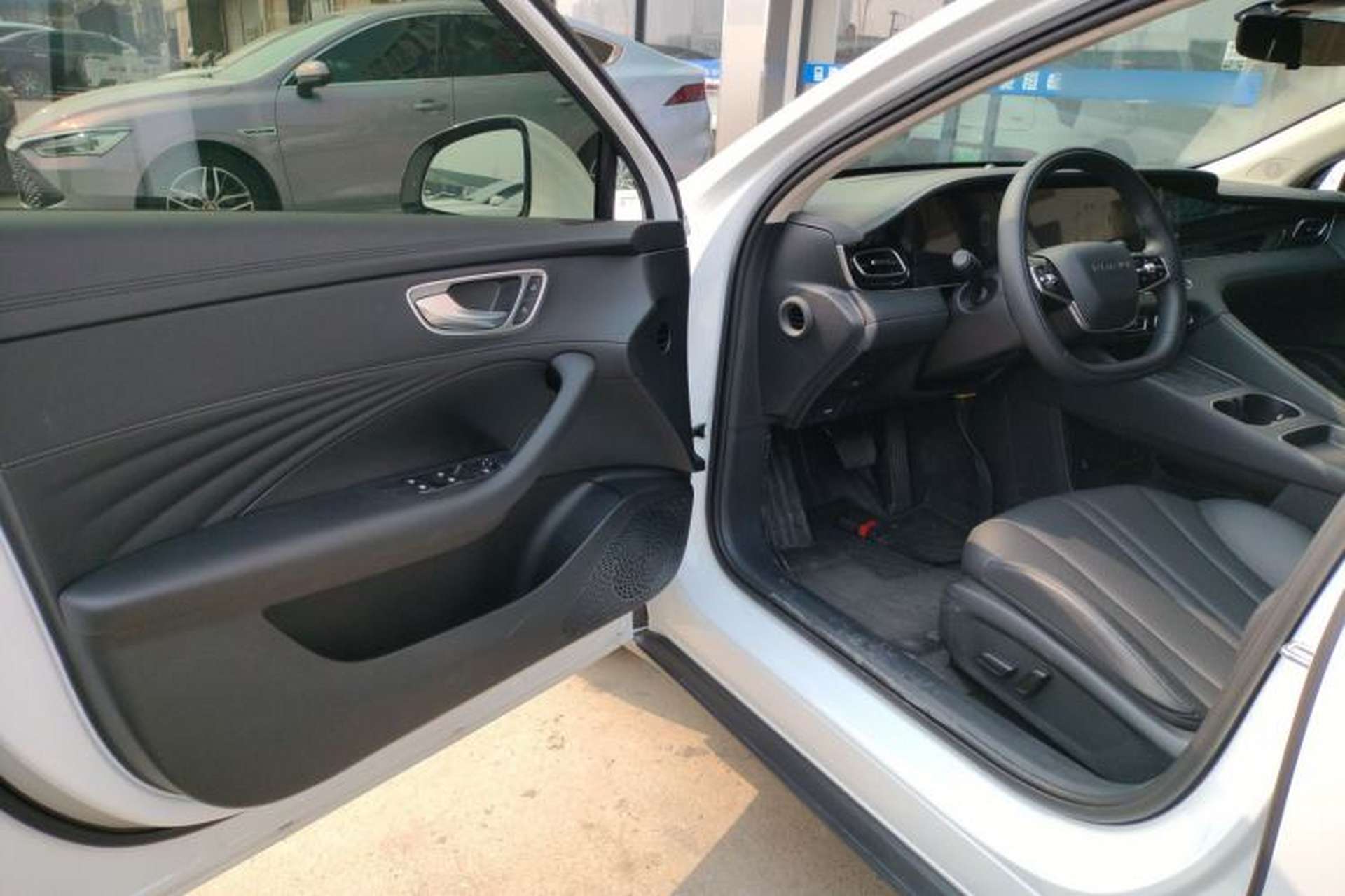 Used Roewe D7 2025 DMH 125km World Champion Edition Driver Seat