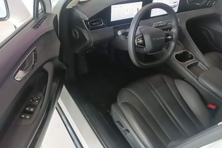 Used Roewe D7 2025 EV 510km Rear-Drive Navigation Edition Driver Seat