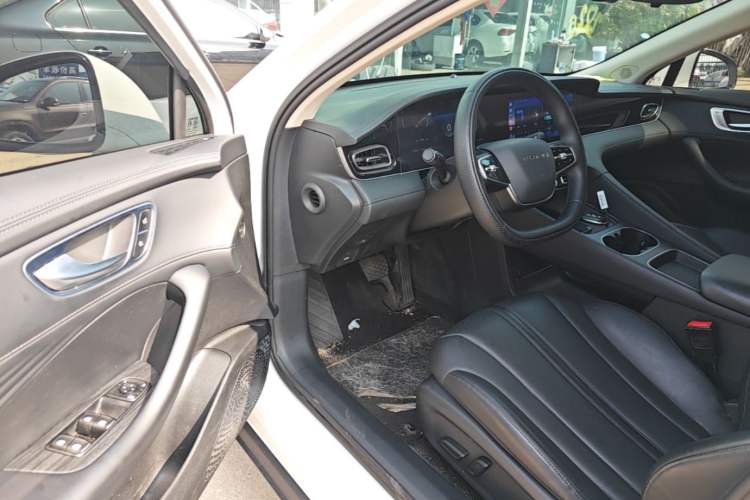 Used Roewe D7 2025 DMH 125km World Champion Edition Driver Seat