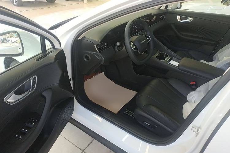 Used Roewe D7 2025 DMH 125km World Champion Edition Driver Seat