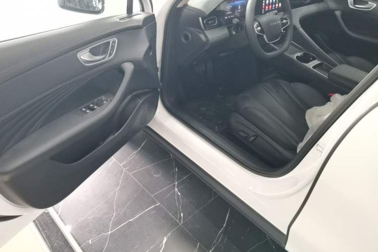 Used Roewe D7 2025 DMH 125km World Champion Edition Driver Seat