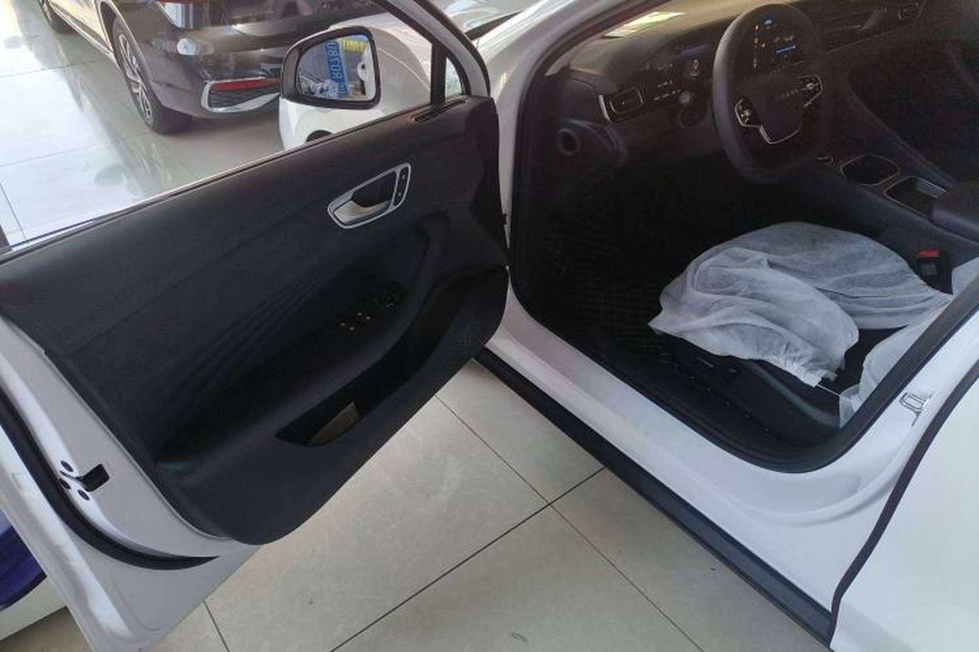 Used Roewe D7 2025 DMH 125km World Champion Excellence Edition Driver Seat
