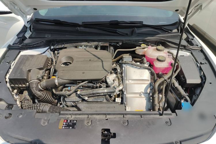 Used Roewe D7 2025 DMH 125km World Champion Excellence Edition Engine Bay