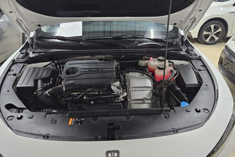 Used Roewe D7 2025 DMH 125km World Champion Edition Engine Bay