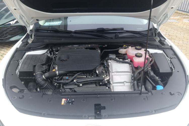 Used Roewe D7 2025 DMH 125km World Champion Edition Engine Bay