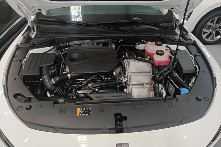 Used Roewe D7 2025 DMH 125km World Champion Edition Engine Bay
