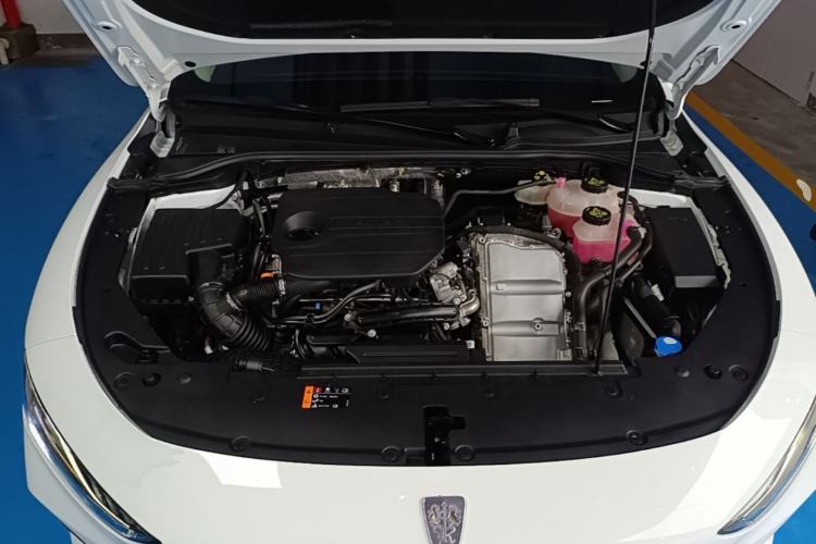 Used Roewe D7 2025 DMH 125km World Champion Edition Engine Bay