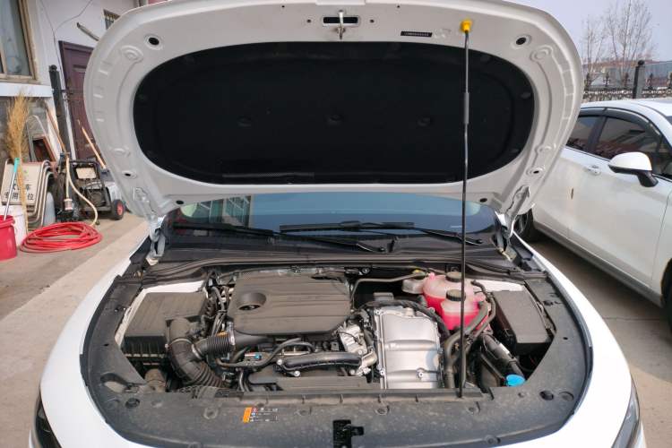 Used Roewe D7 2025 DMH 125km World Champion Edition Engine Bay