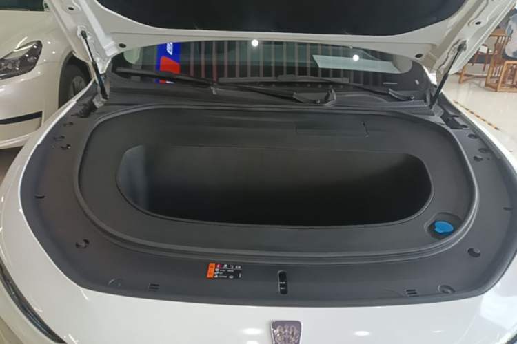 Used Roewe D7 2025 EV 510km Rear-Drive Navigation Edition Engine Bay