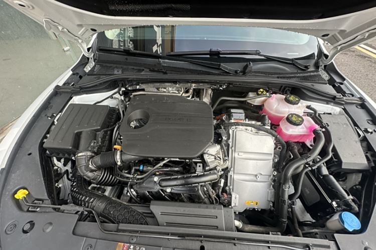 Used Roewe D7 2025 DMH 125km World Champion Edition Engine Bay