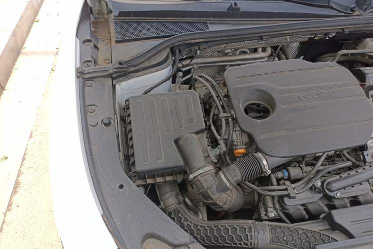 Used Roewe D7 2025 DMH 125km World Champion Excellence Edition Engine Bay Right