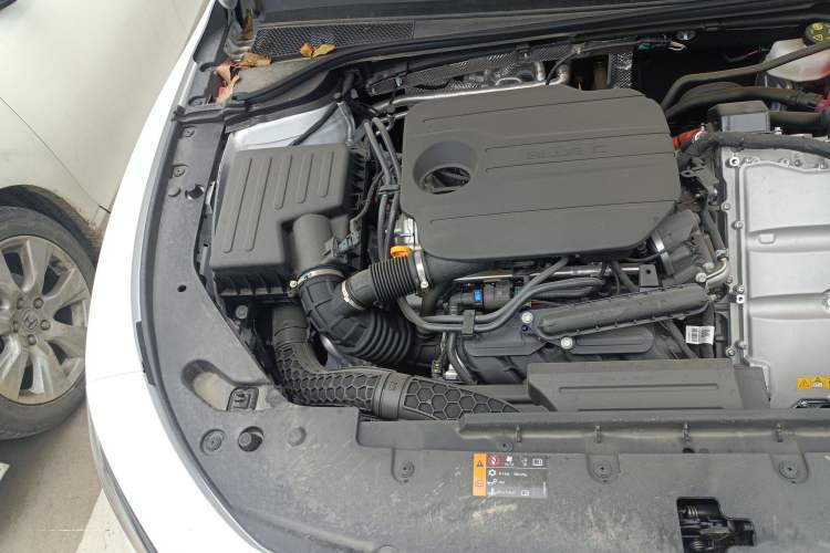 Used Roewe D7 2025 DMH 125km World Champion Excellence Edition Engine Bay Right