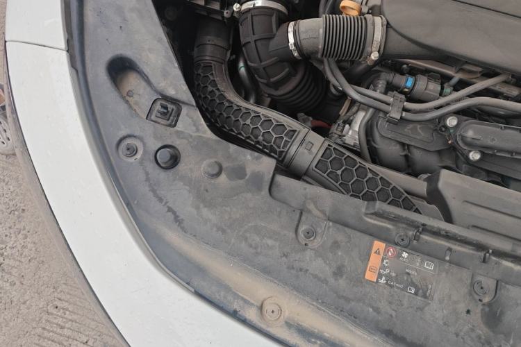 Used Roewe D7 2025 DMH 125km World Champion Edition Engine Bay Right