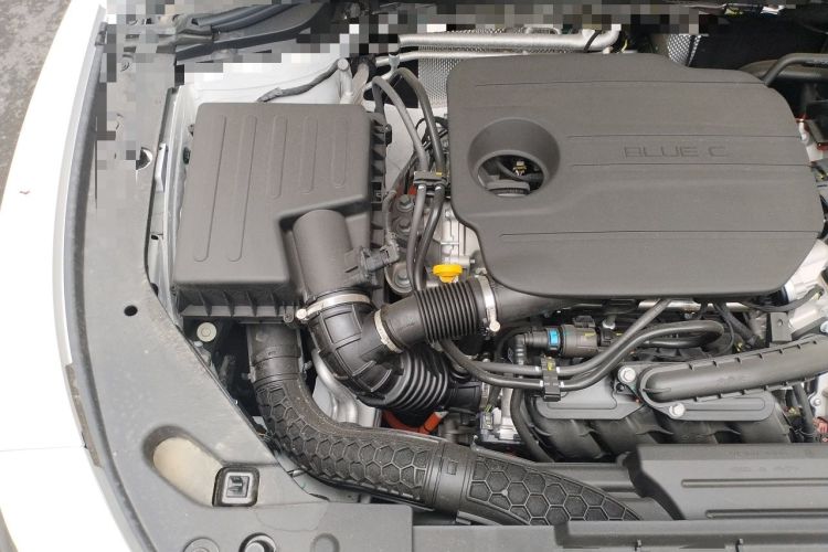 Used Roewe D7 2025 DMH 125km World Champion Edition Engine Bay Right