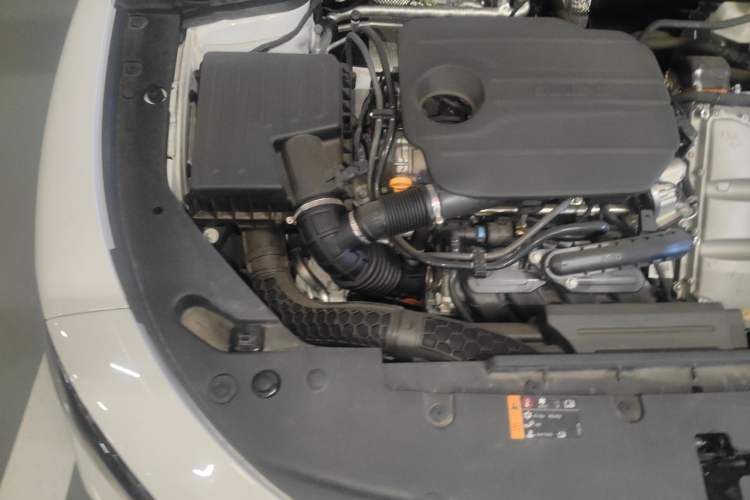 Used Roewe D7 2025 DMH 125km World Champion Edition Engine Bay Right