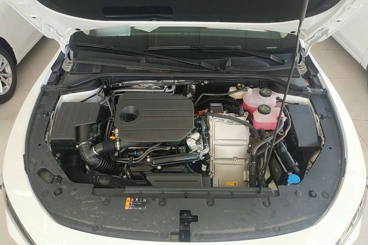 Used Roewe D7 2025 DMH 125km World Champion Edition Engine Bay