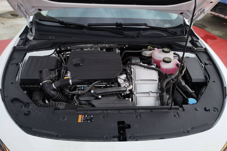 Used Roewe D7 2025 DMH 125km World Champion Edition Engine Bay